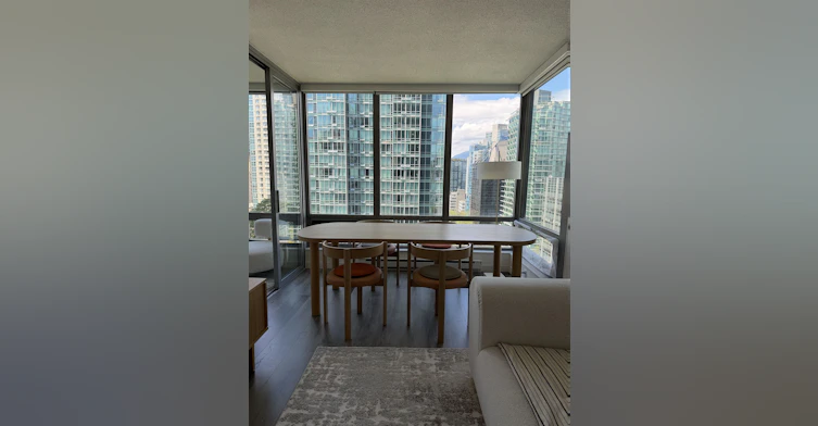 1402-1200 W Georgia Street, Vancouver, BC, V6E 4R2