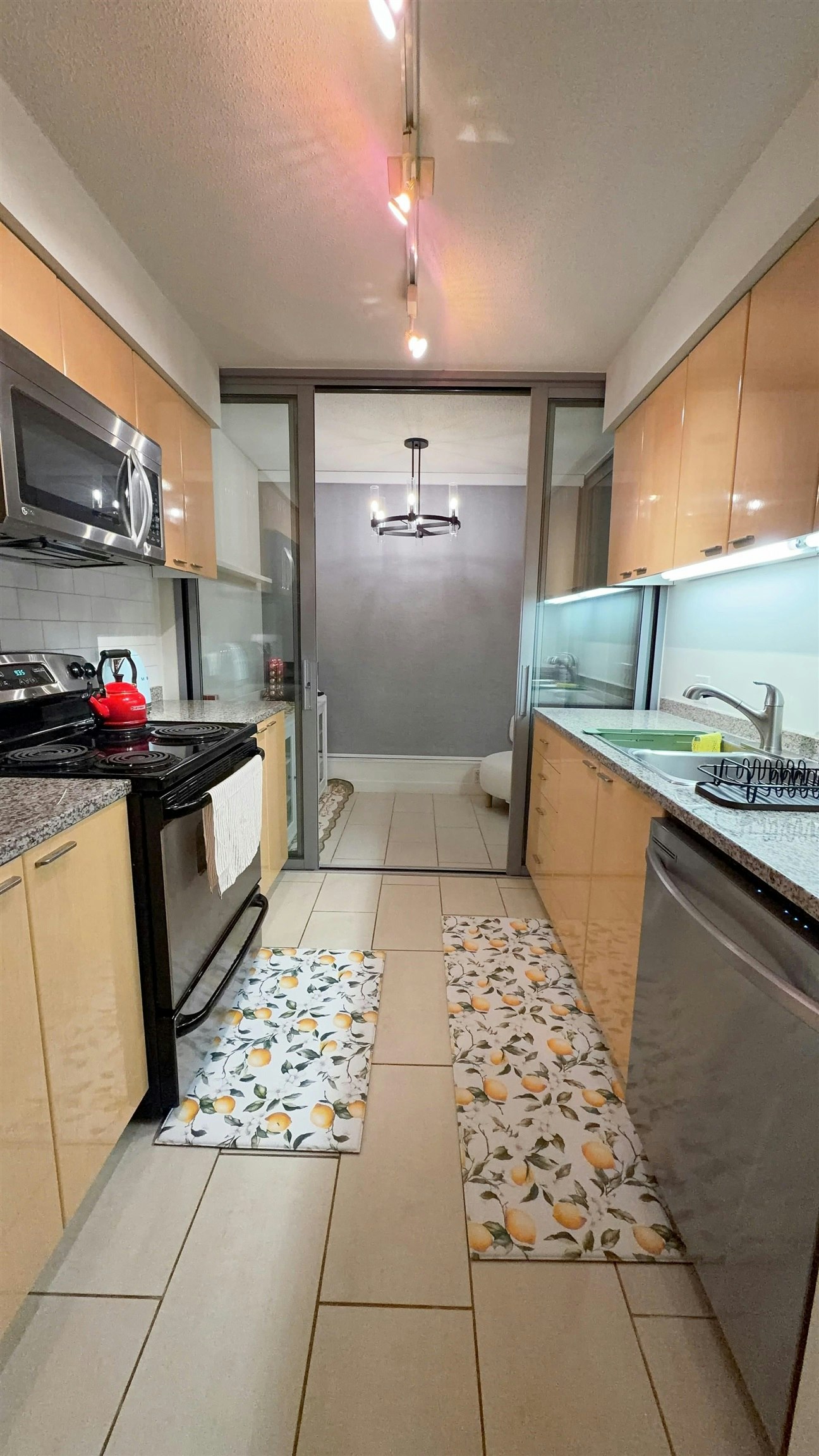 1402-1200 W Georgia Street, Vancouver, BC, V6E 4R2 - 5
