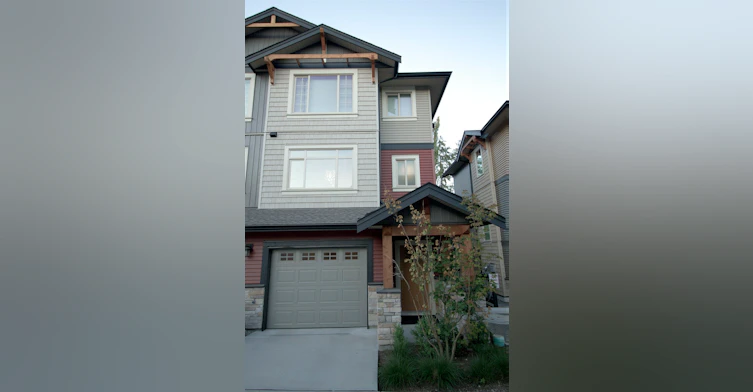 22-11305 240 Street, Maple Ridge, BC, V2W 0J1