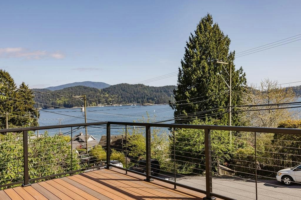 462 Central Avenue, Gibsons, BC, V0N 1V1