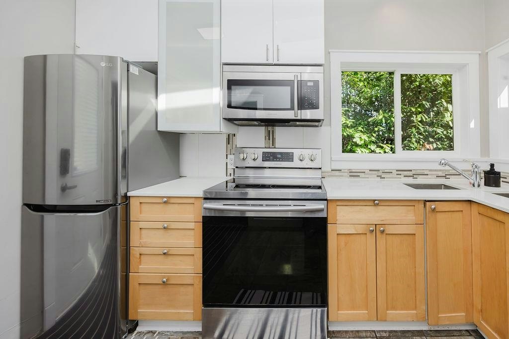 462 Central Avenue, Gibsons, BC, V0N 1V1 - 9