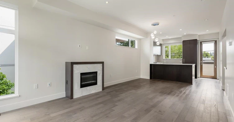 6070 Oak Street, Vancouver, BC, V6M 2W2 - 6