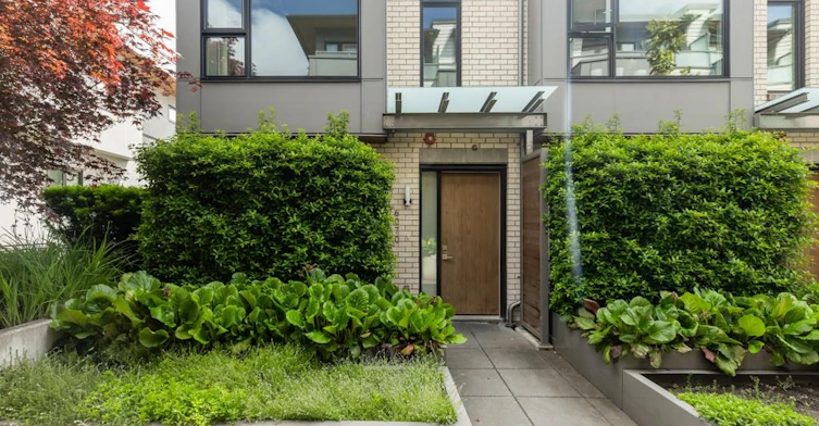 6070 Oak Street, Vancouver, BC, V6M 2W2 - 2