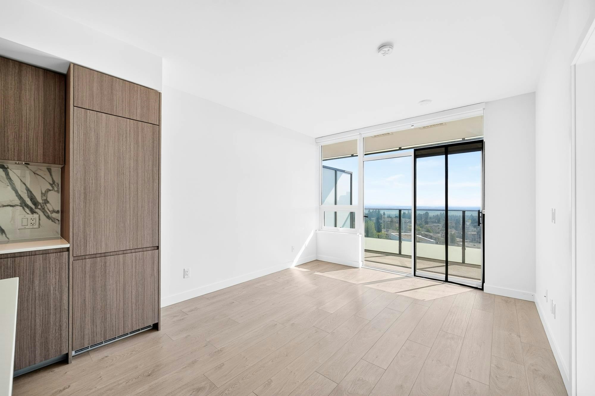 14xx-6463 Silver Street, Burnaby, BC, V5H 0K4 - 8