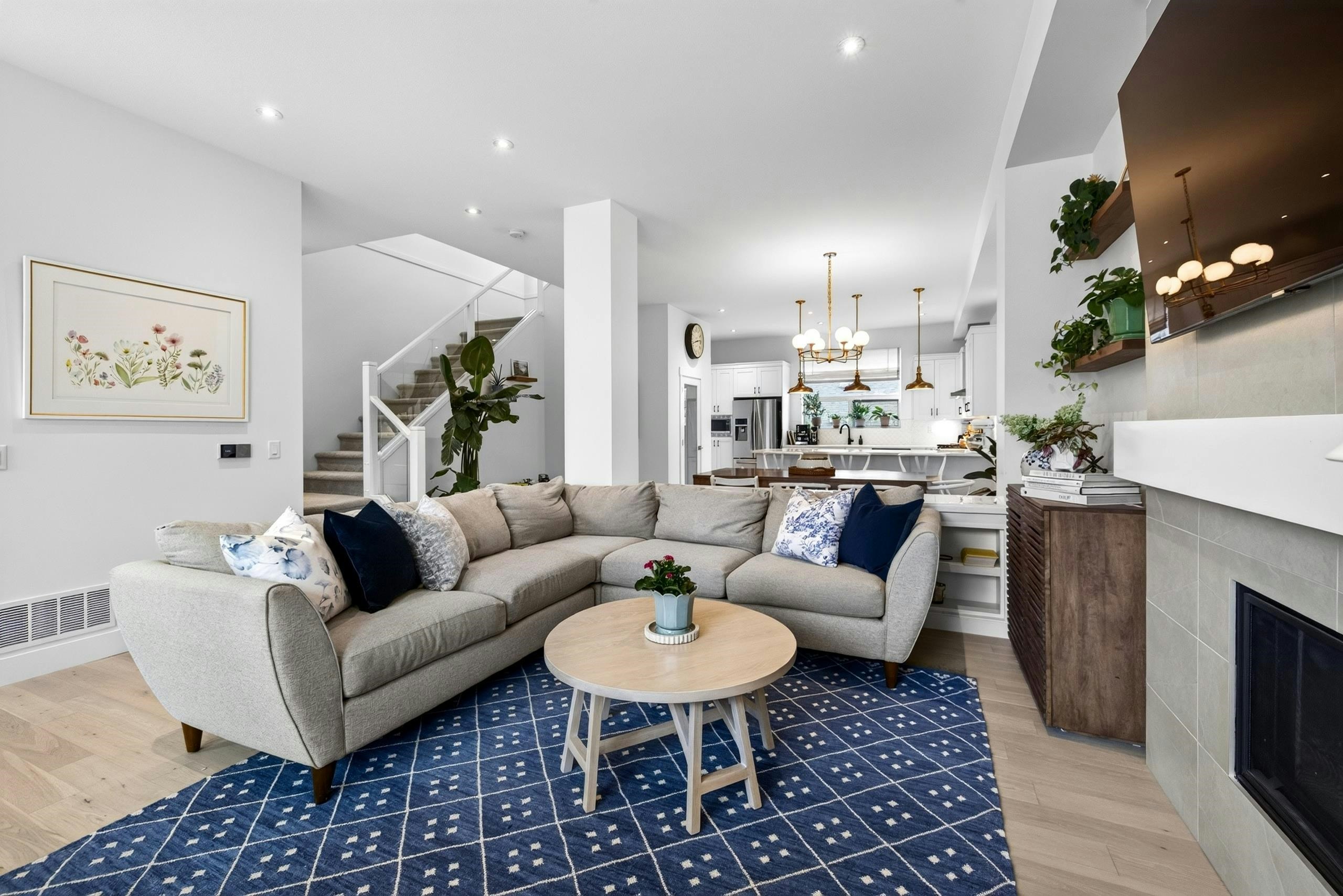 20479 77b Avenue - 3