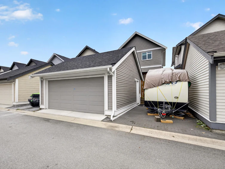 20479 77b Avenue, Langley, BC, V2Y 4K3 - 36