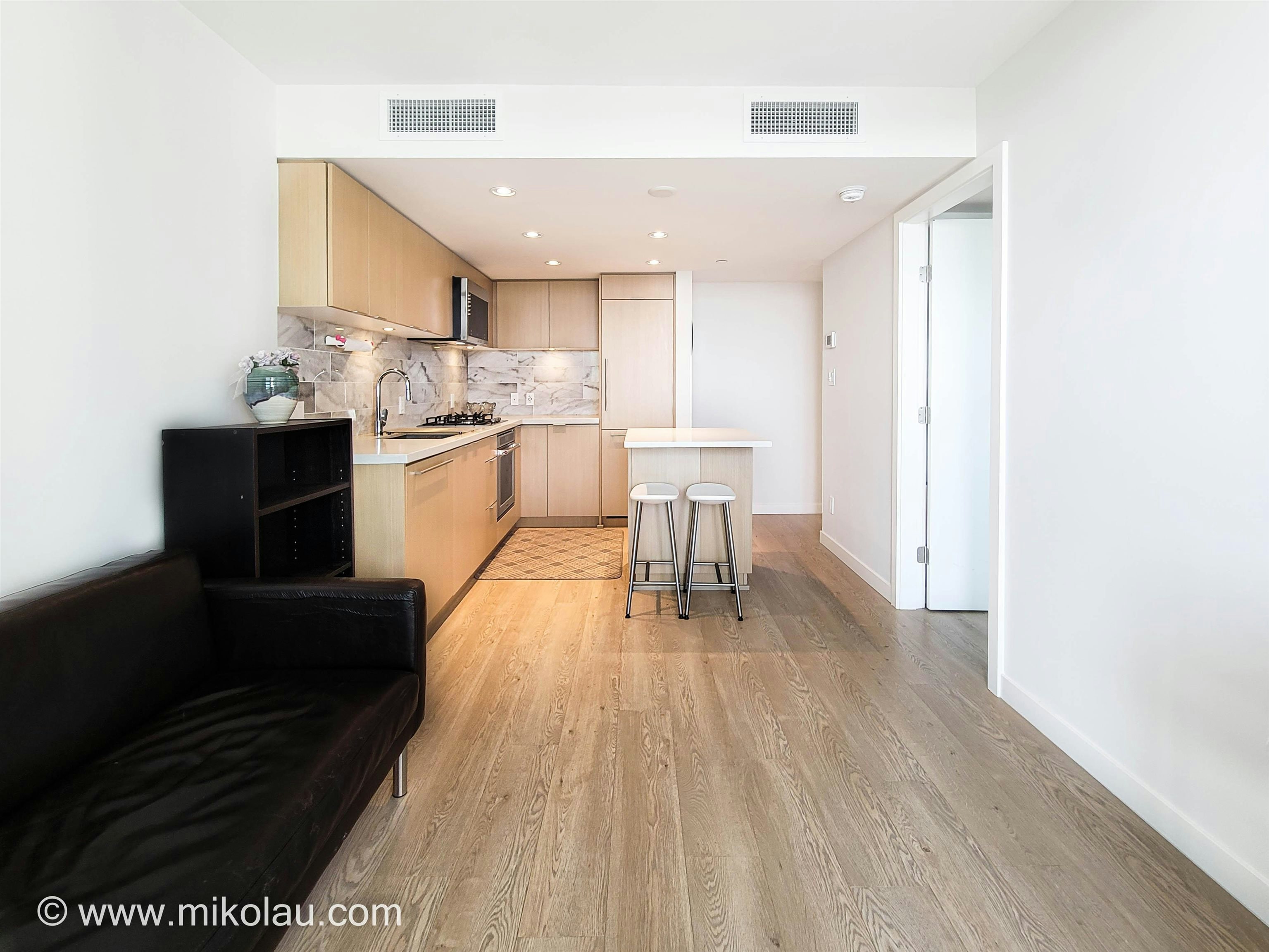 17XX,  8189 Cambie Street, Vancouver, BC, V6P 0G6