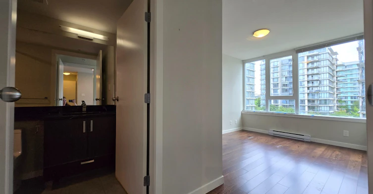 8XX, 7117 Elmbridge Way, Richmond, BC, V6X 0J2 - 3