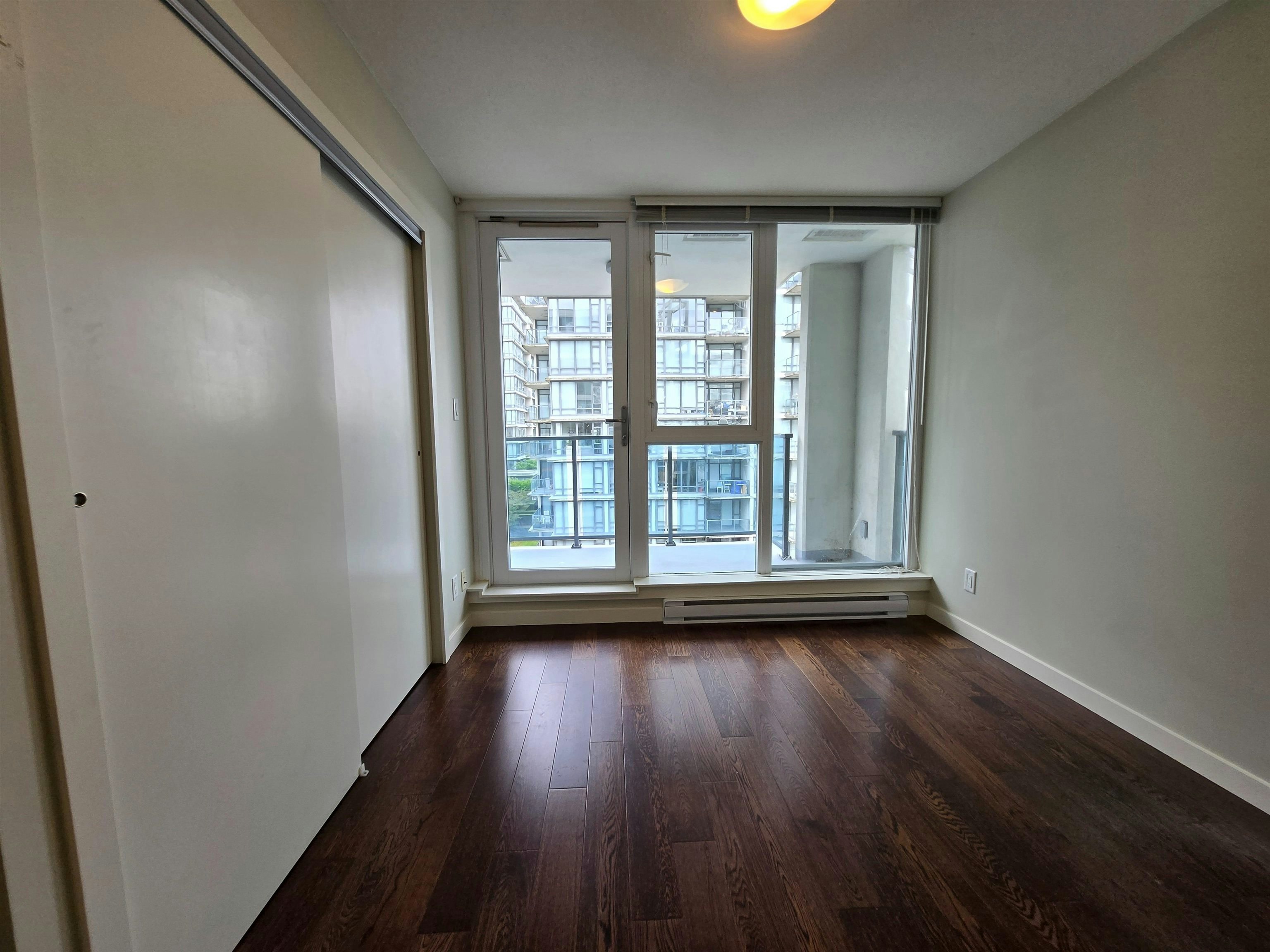 8XX,  7117 Elmbridge Way, Richmond, BC, V6X 0J2 - 2