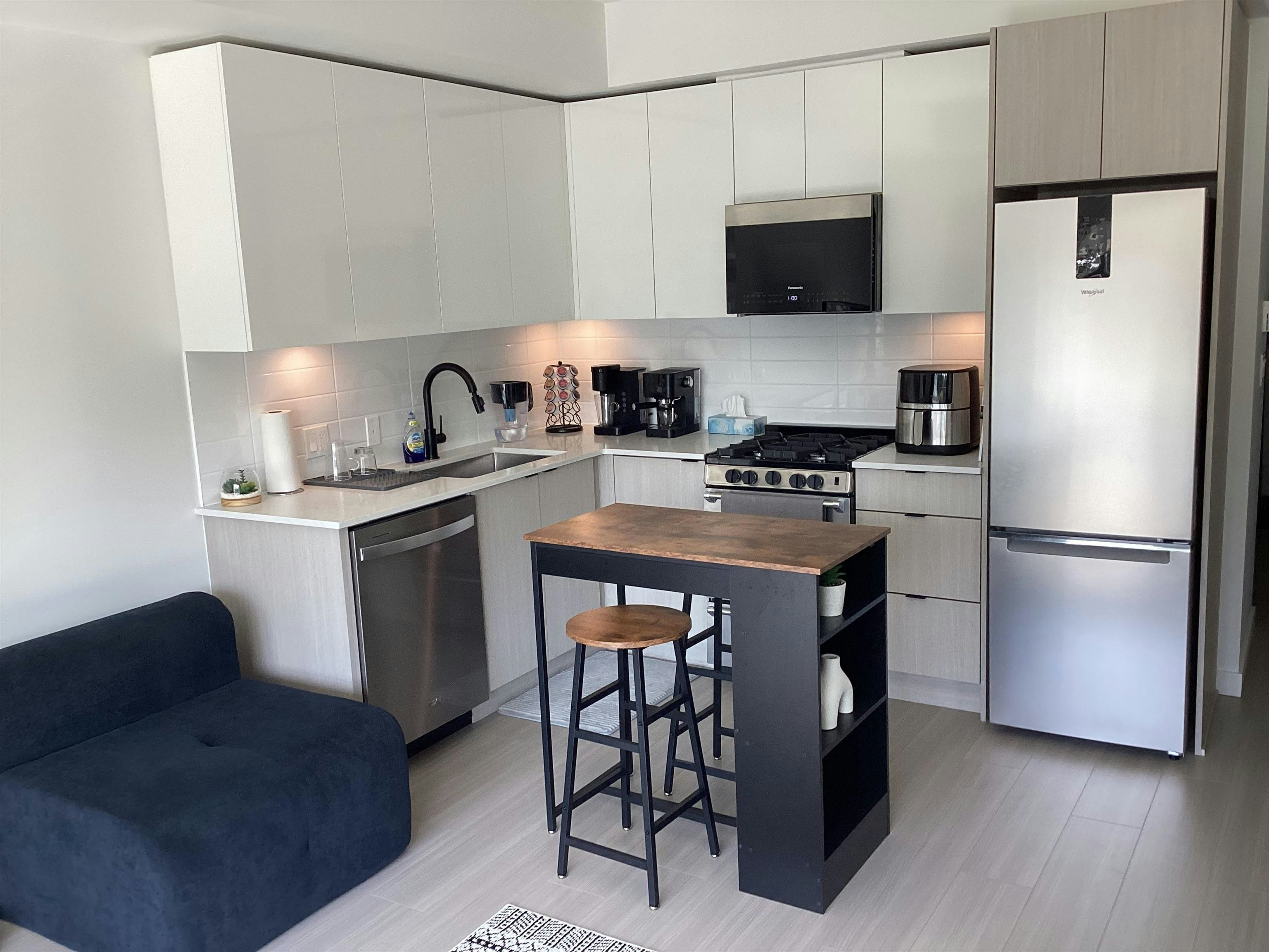 303-2277 Hawthorne Avenue, Port Coquitlam, BC, V3C 1W7 - 2