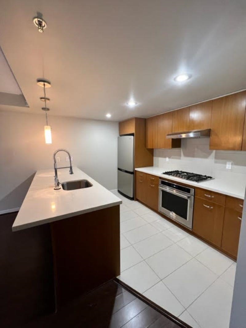 1189 The High, Coquitlam, BC, V3B 0B1 - 2