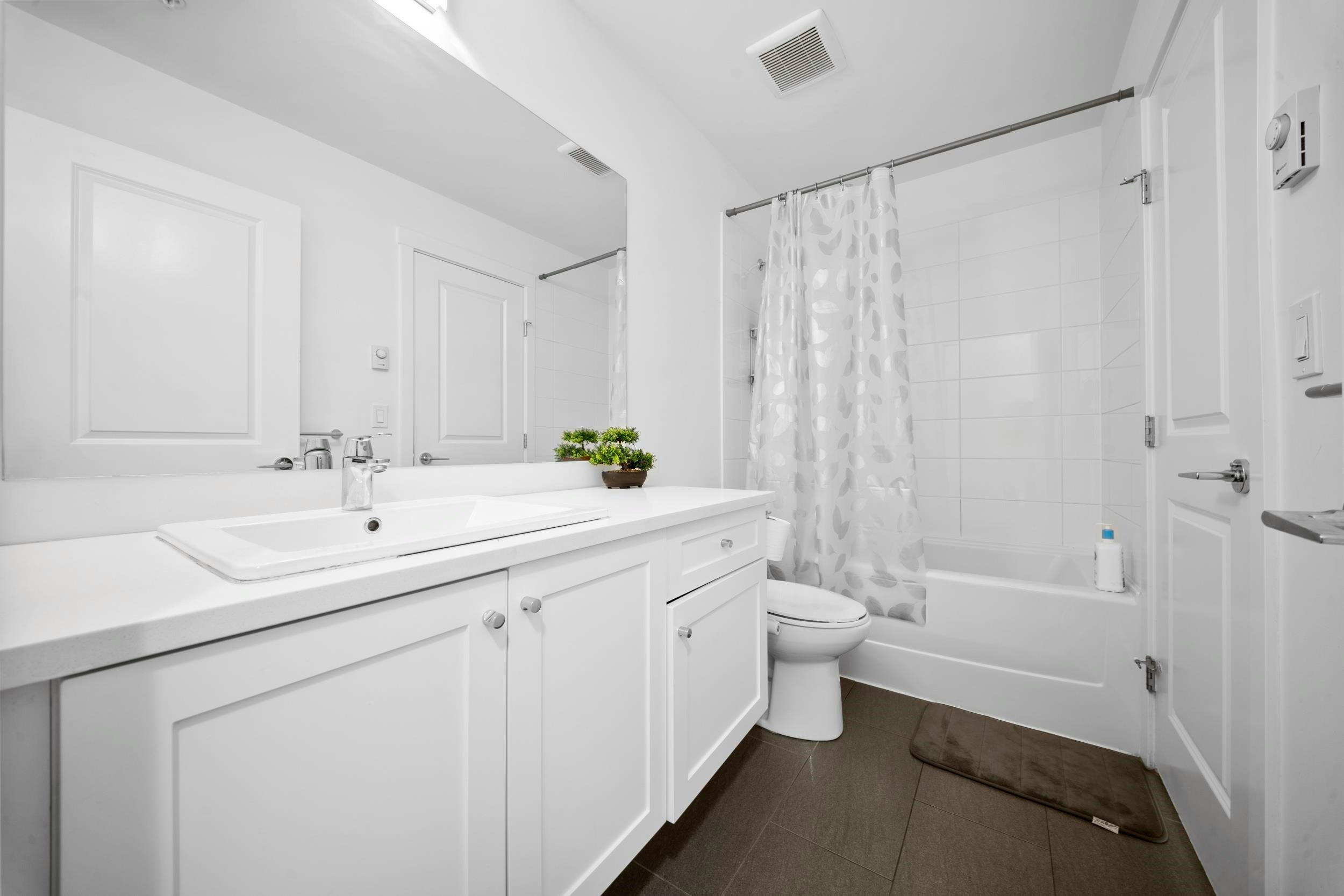 608-13623 81a Avenue, Surrey, BC, V3W 3N7 - 17