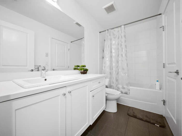 608-13623 81a Avenue, Surrey, BC, V3W 3N7 - 17