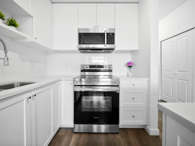 608-13623 81a Avenue - 3