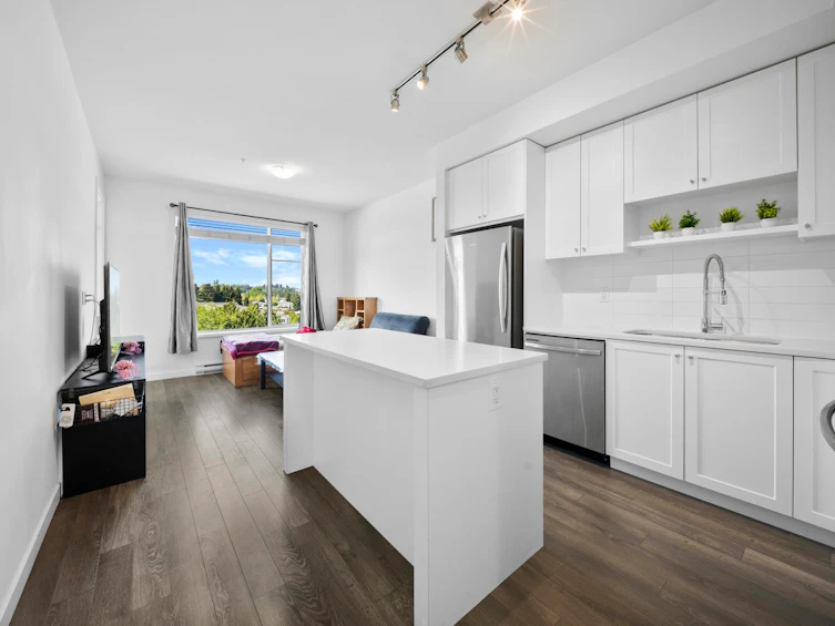 608-13623 81a Avenue, Surrey, BC, V3W 3N7 - 2