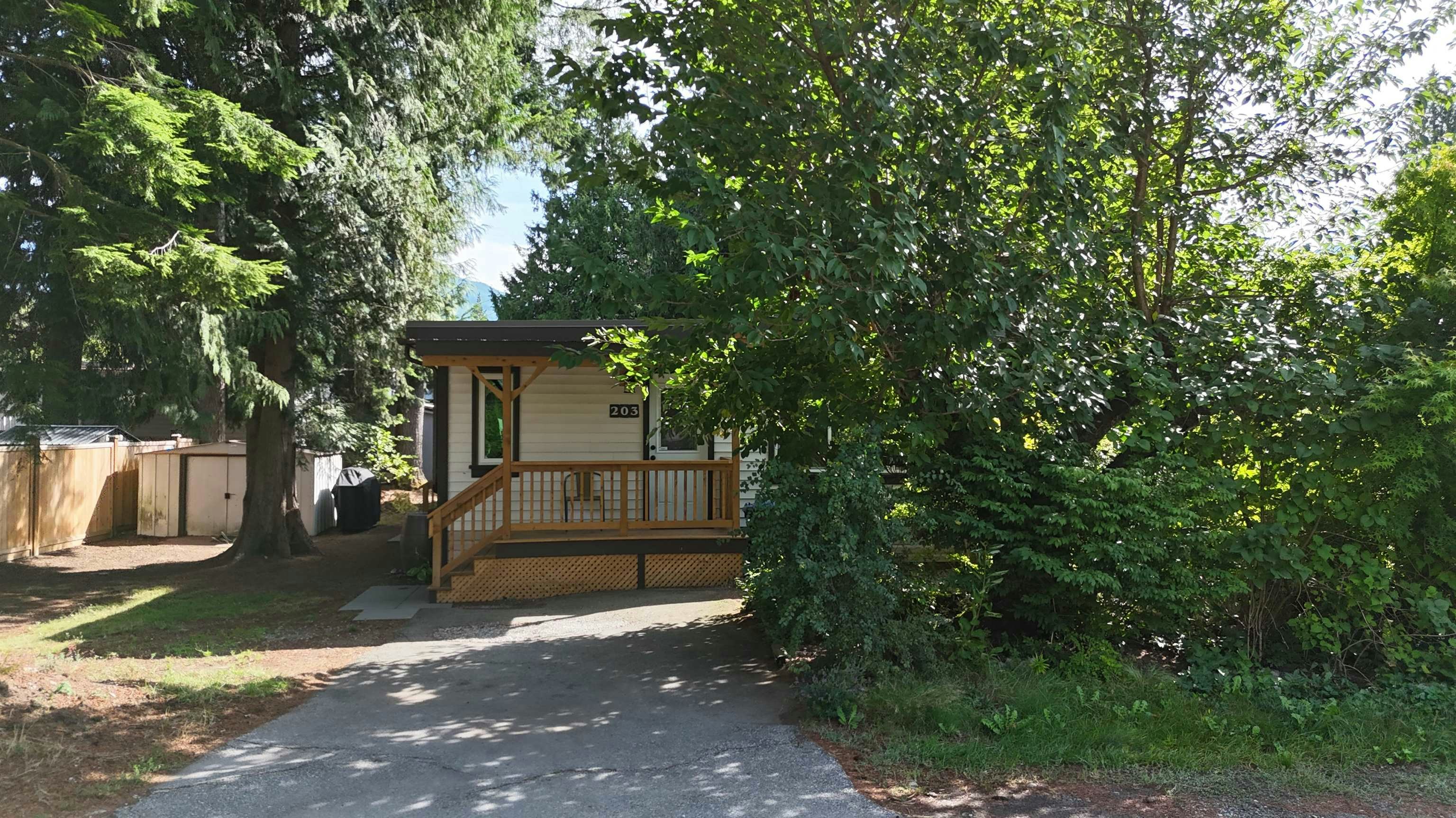 203-1830 Mamquam Road - 4