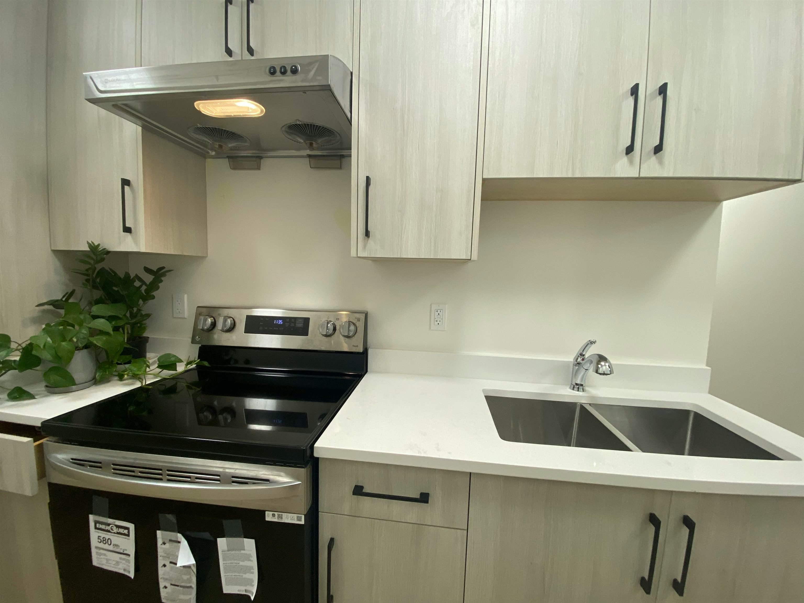 2 Bed Suite-7542 Lindrick Court, Burnaby, BC, V5A 3Y5