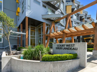 407-32838 Landeau Place - 2