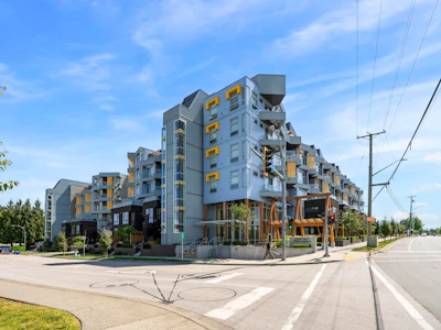 407-32838 Landeau Place - 3