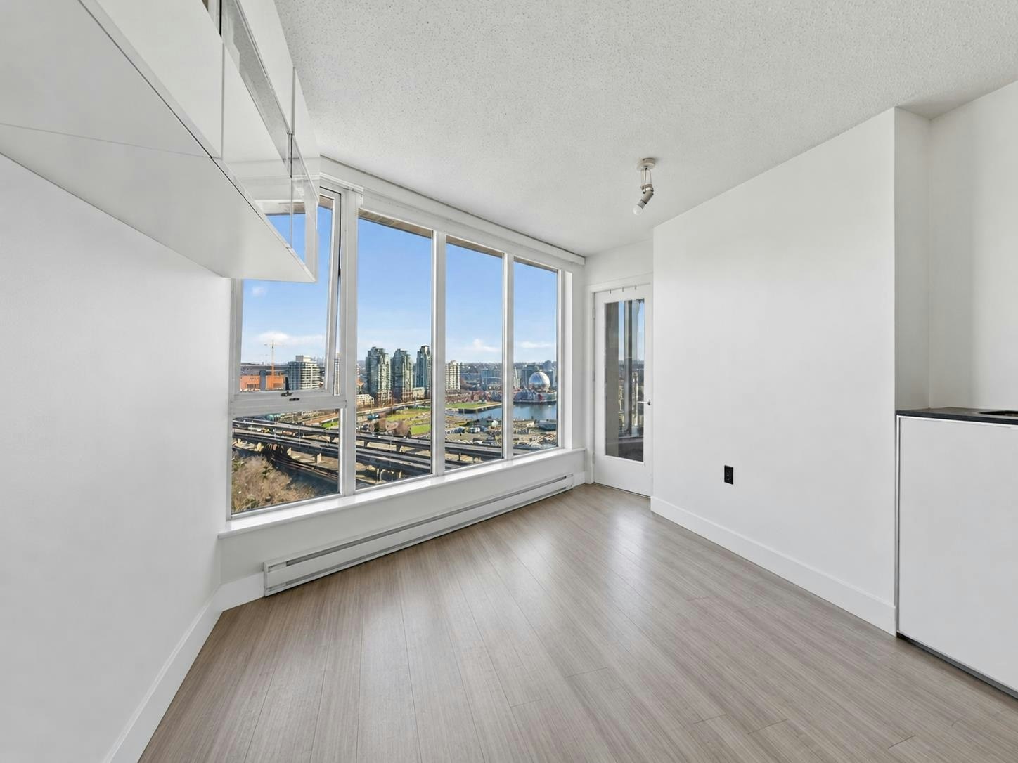 2309-688 Abbott Street, Vancouver, BC, V6B 0B9