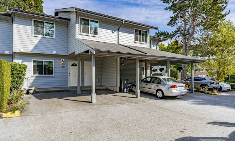 135-7325 140 Street