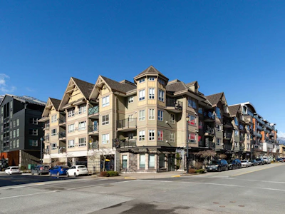 313-38003 Second Avenue - 2