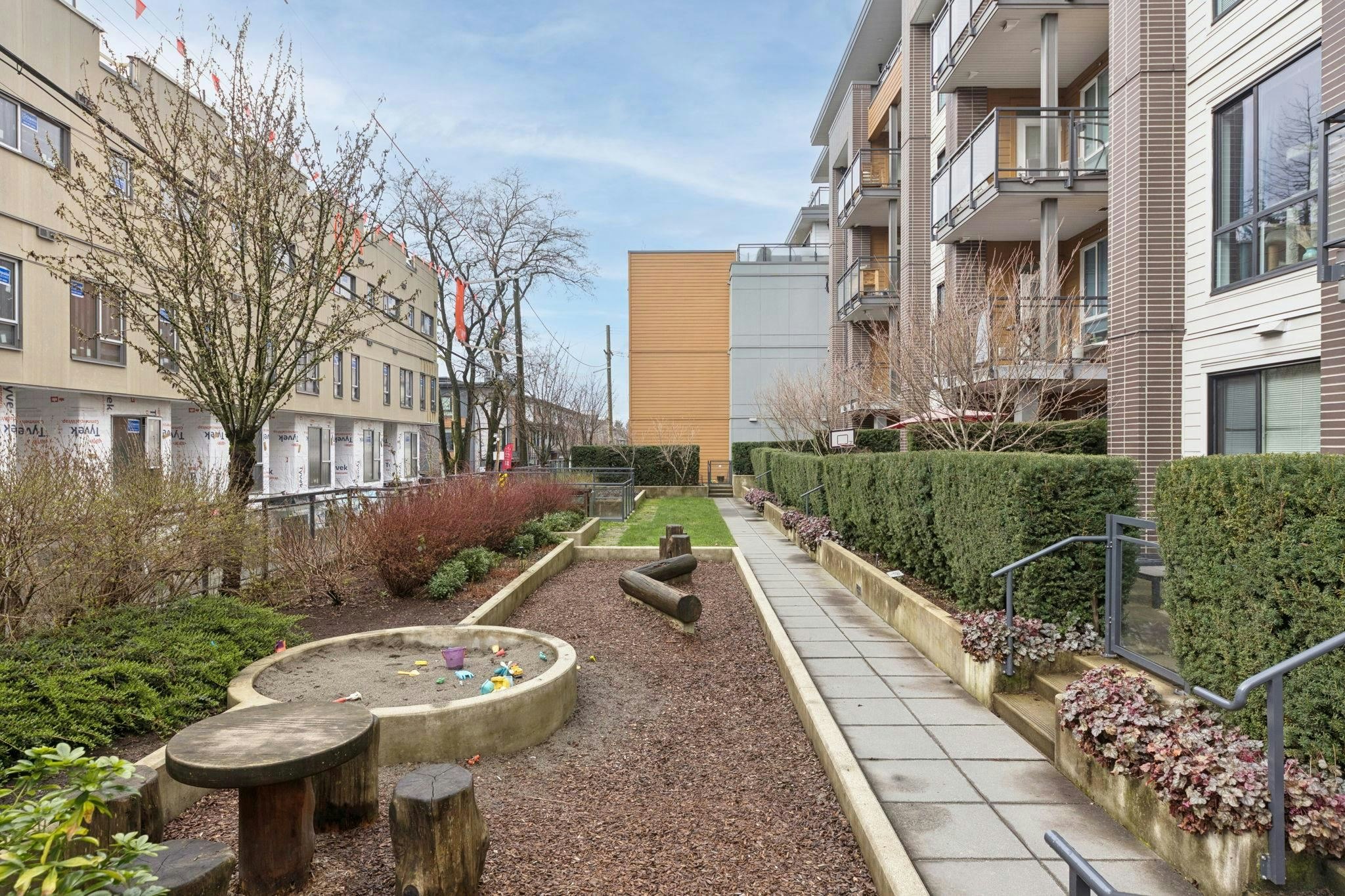 210-625 E 3rd Street, North Vancouver, BC, V7L 1G6 - 19