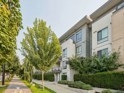 210-625 E 3rd Street - 3