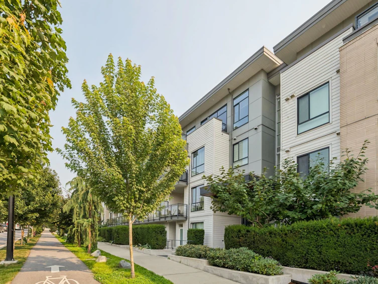 210-625 E 3rd Street, North Vancouver, BC, V7L 1G6 - 3