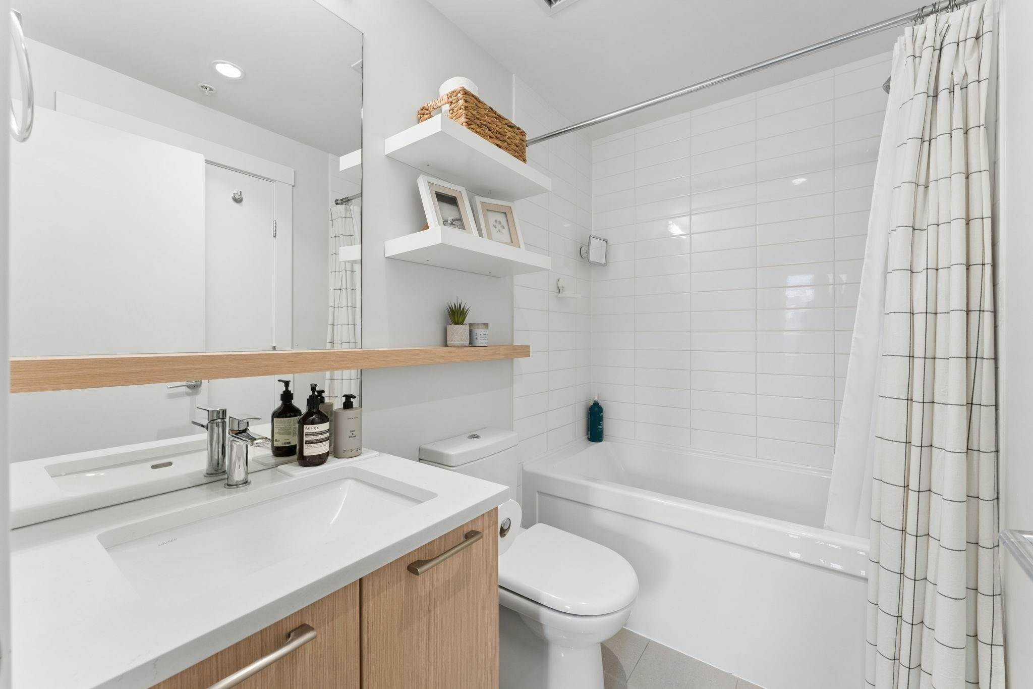 210-625 E 3rd Street, North Vancouver, BC, V7L 1G6 - 12
