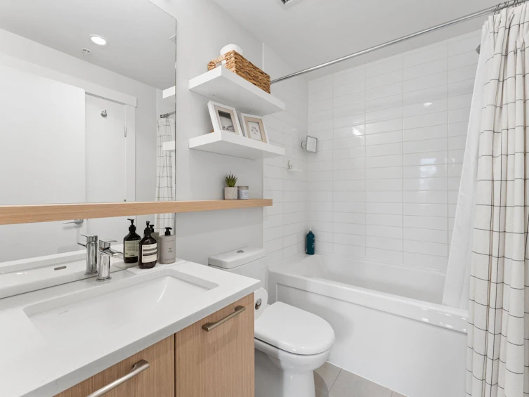 210-625 E 3rd Street, North Vancouver, BC, V7L 1G6 - 12