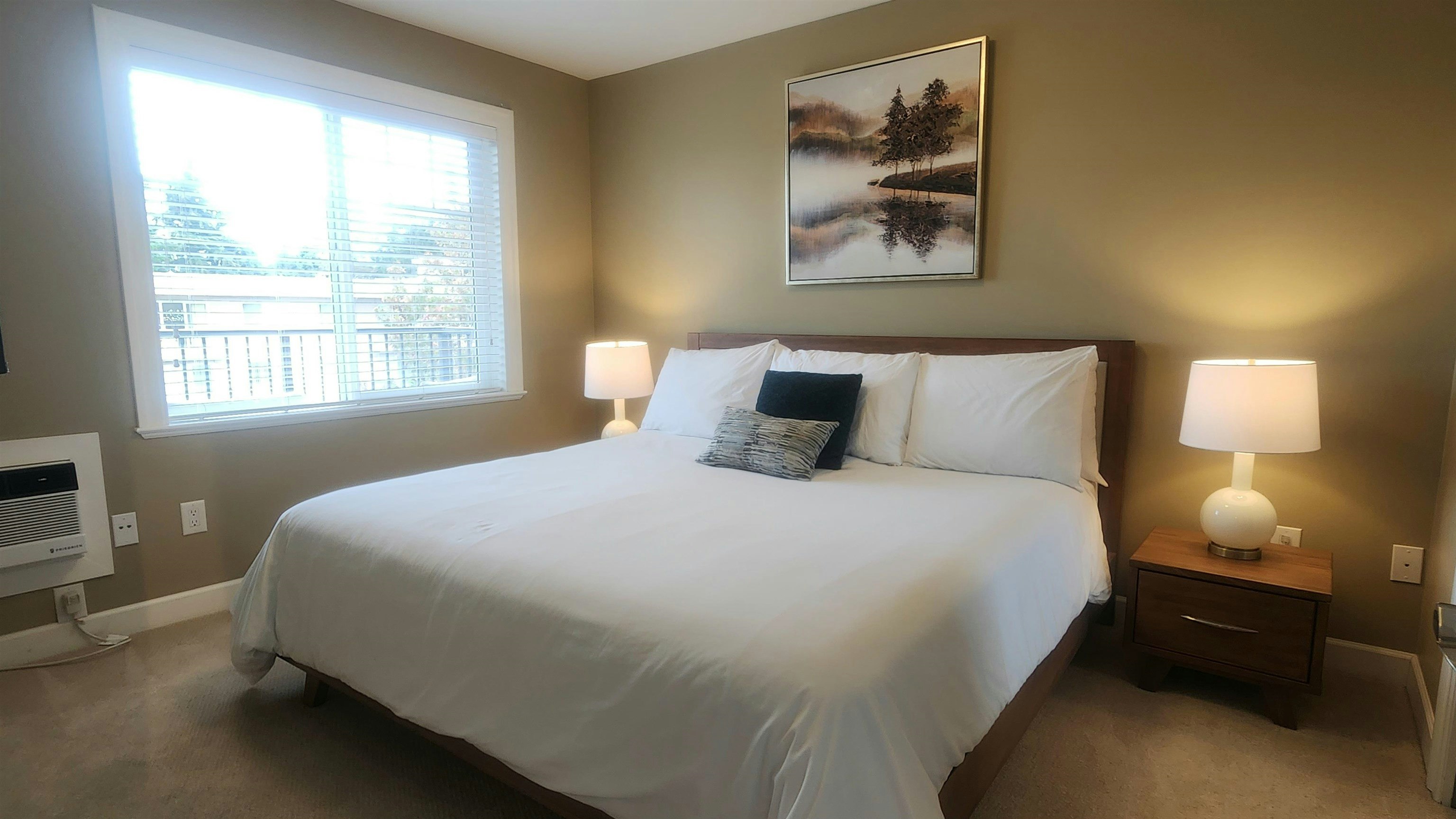 15357 Roper Avenue, Surrey, BC, V6B 2G2 - 11