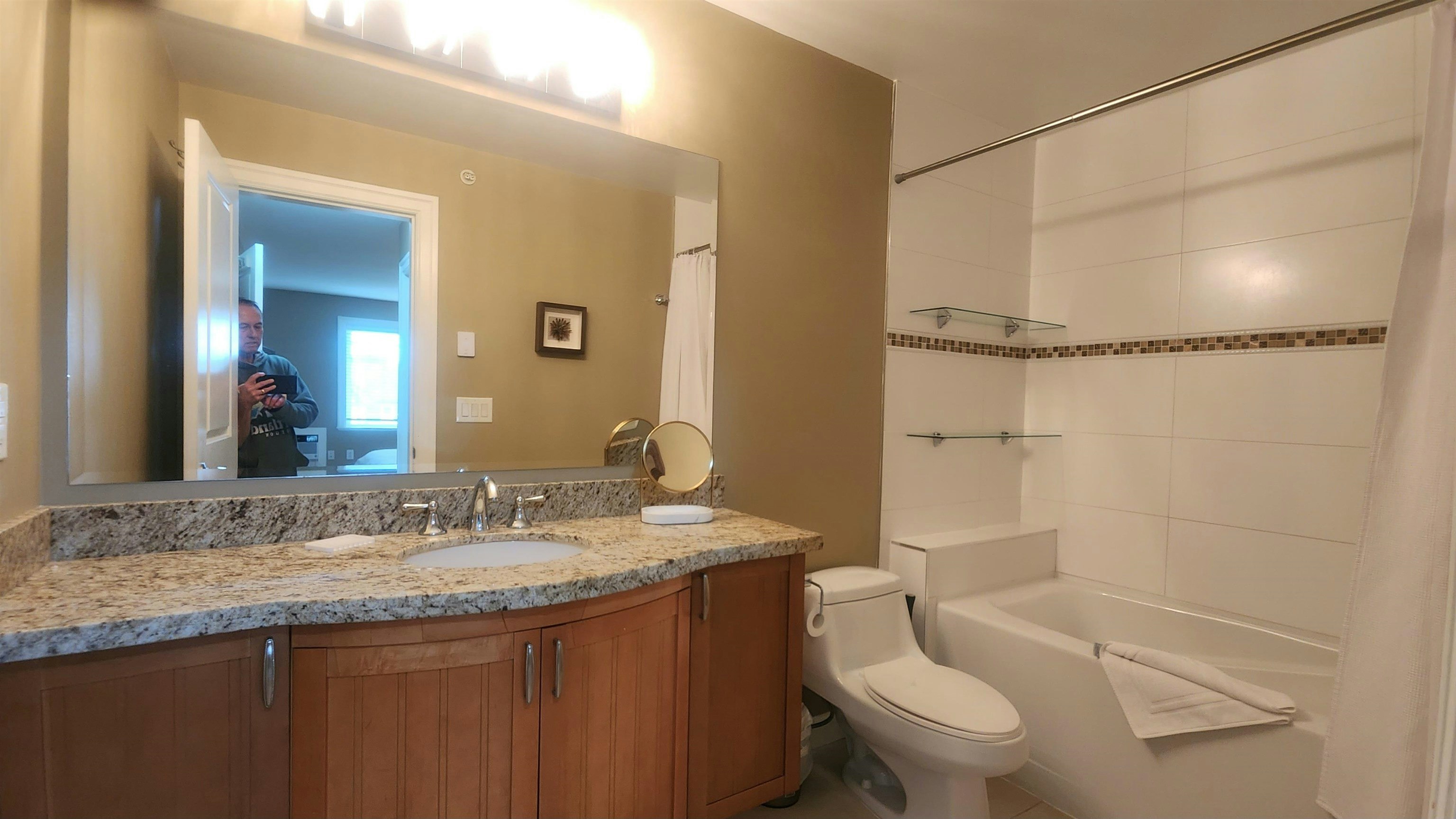 15357 Roper Avenue, Surrey, BC, V6B 2G2 - 9
