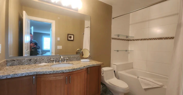 15357 Roper Avenue, Surrey, BC, V6B 2G2 - 9