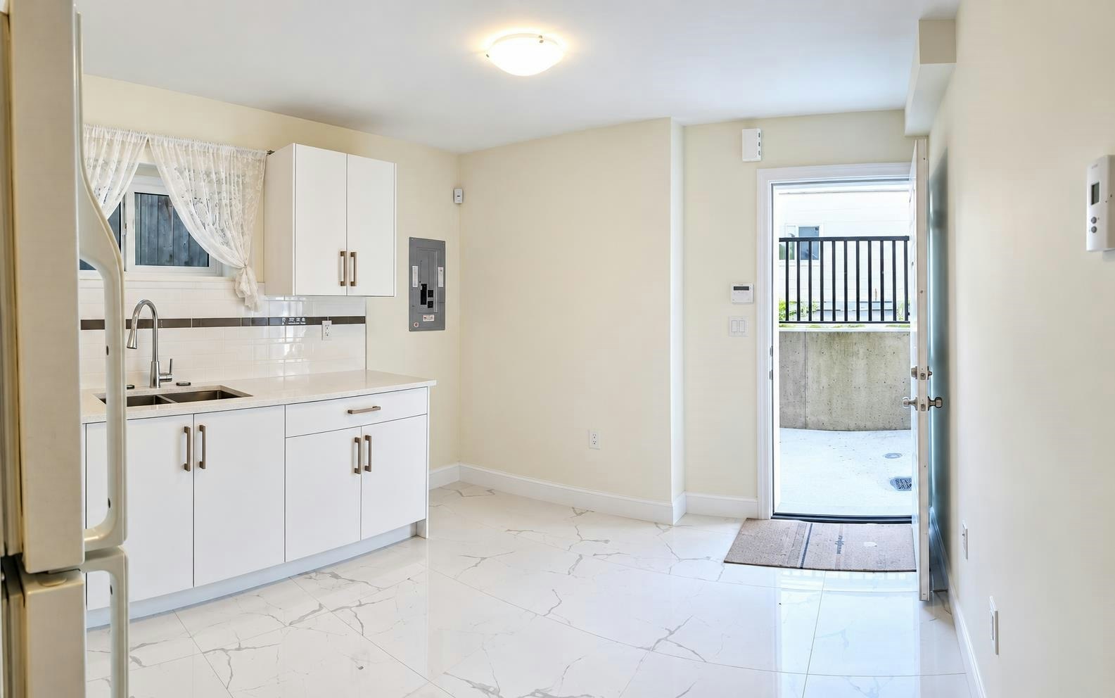 8221 Fremlin Street, Vancouver, BC, V6P 3W9 - 16
