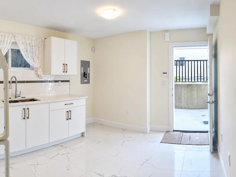 8221 Fremlin Street, Vancouver, BC, V6P 3W9 - 16