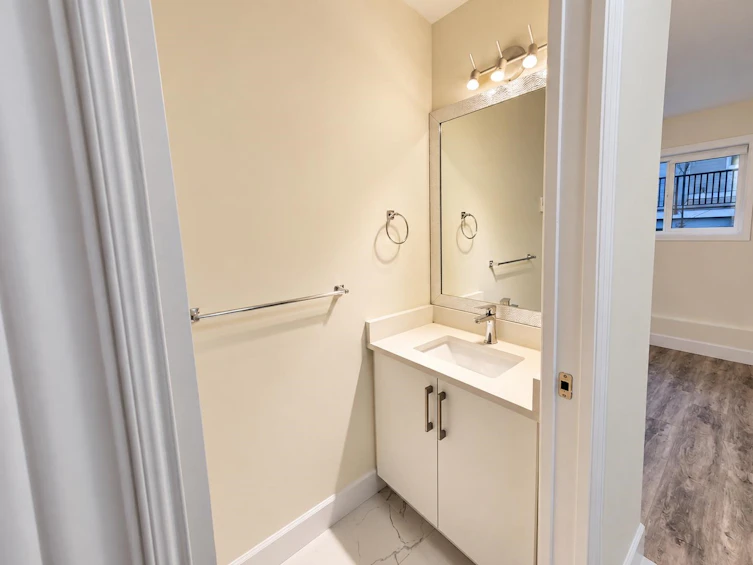 8221 Fremlin Street, Vancouver, BC, V6P 3W9 - 11