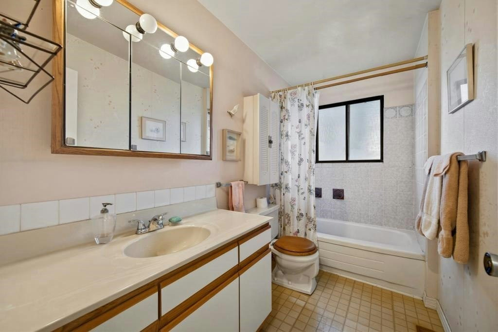 3907 212 Street, Langley, BC, V3A 9L1 - 29