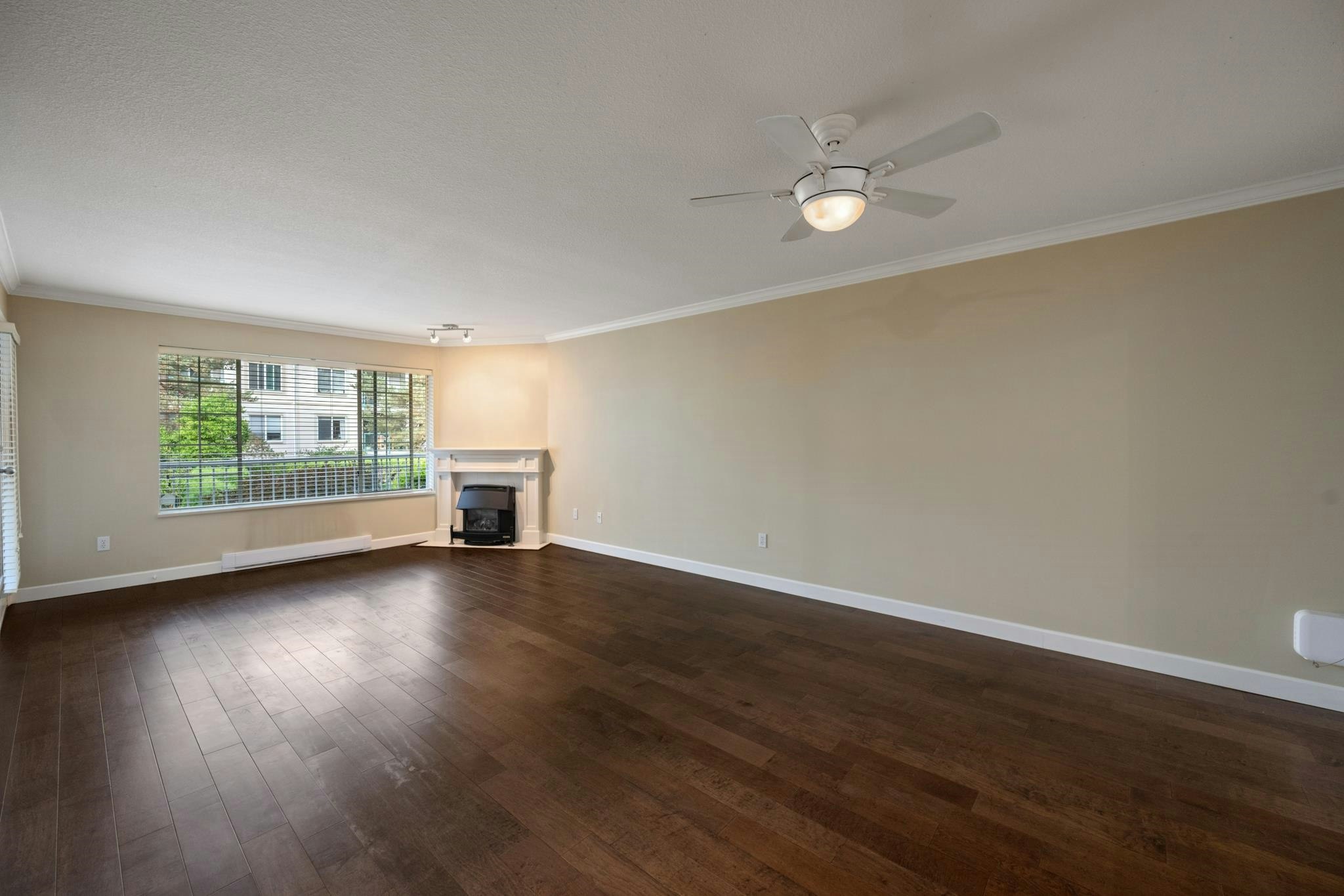 112-5375 205 Street, Langley, BC, V3A 7V7