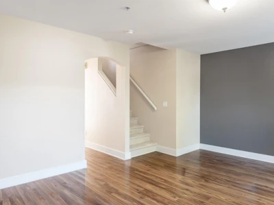 83-15833 26 Avenue - 5