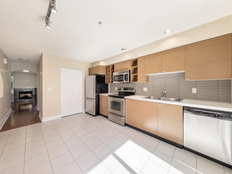 83-15833 26 Avenue, Surrey, BC, V3S 2X5 - 11