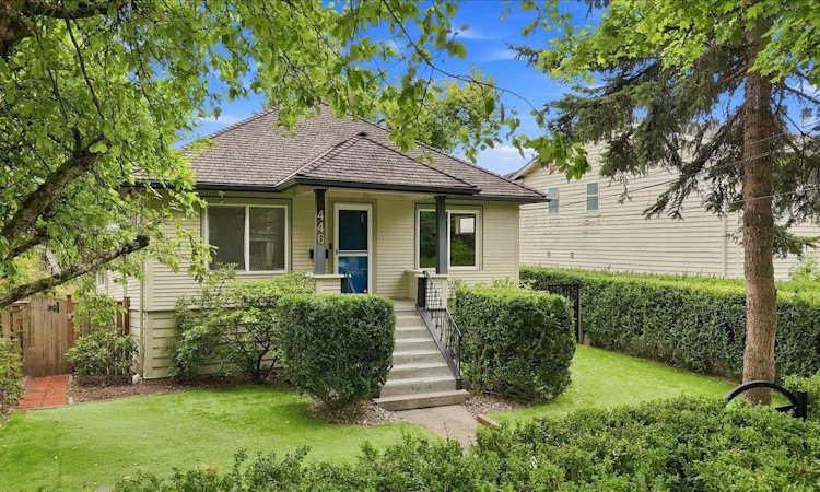 446 Kelly Street