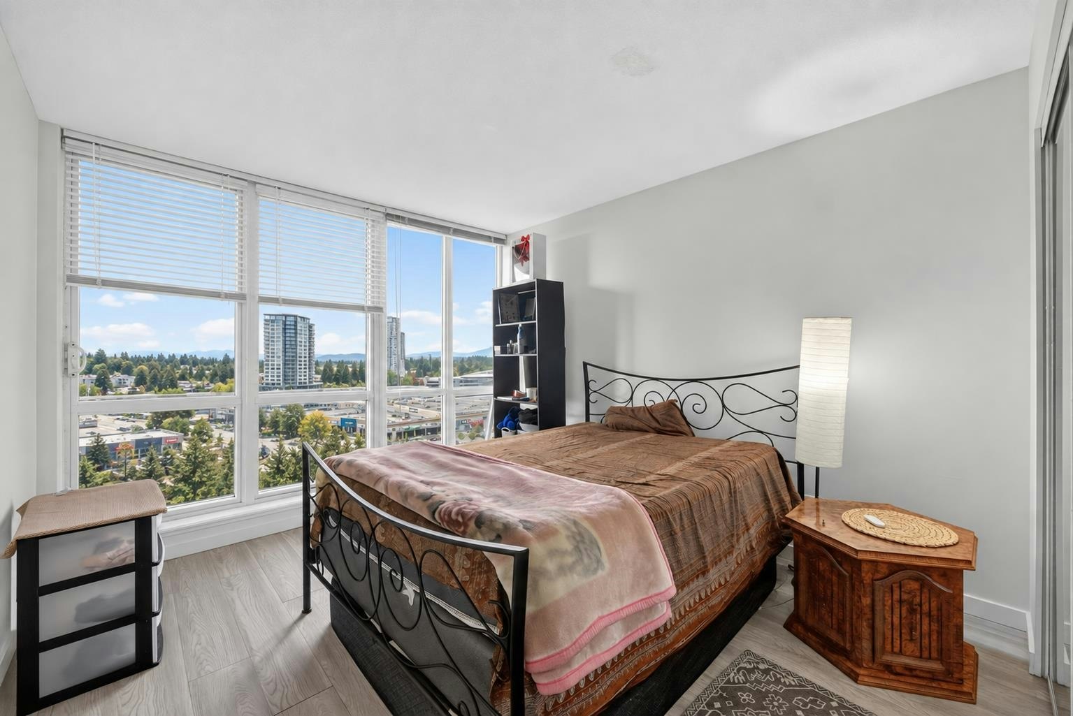 1903-13688 100 Avenue - 4