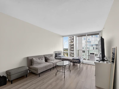 1903-13688 100 Avenue - 3
