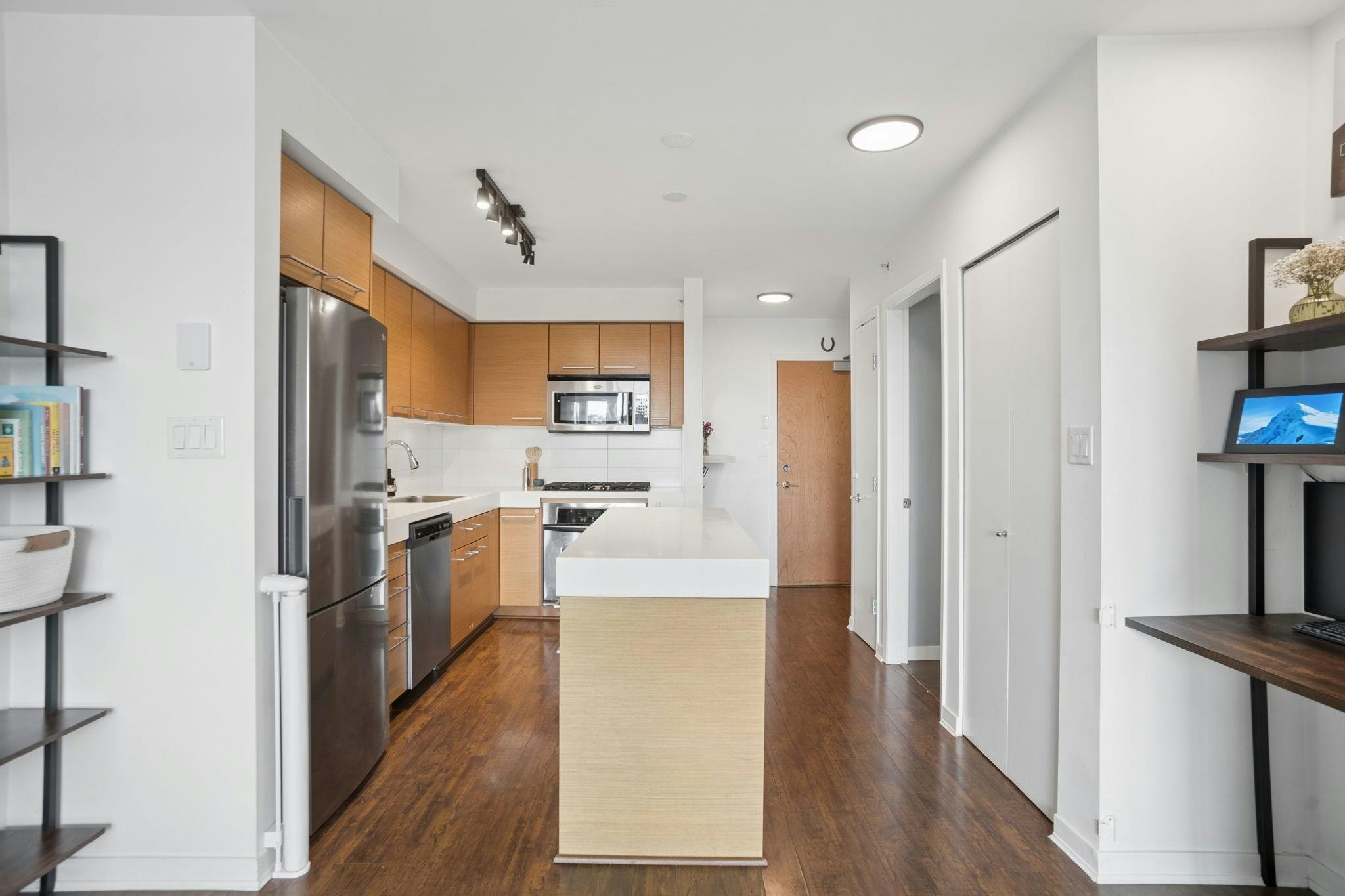 509-2770 Sophia Street - 4