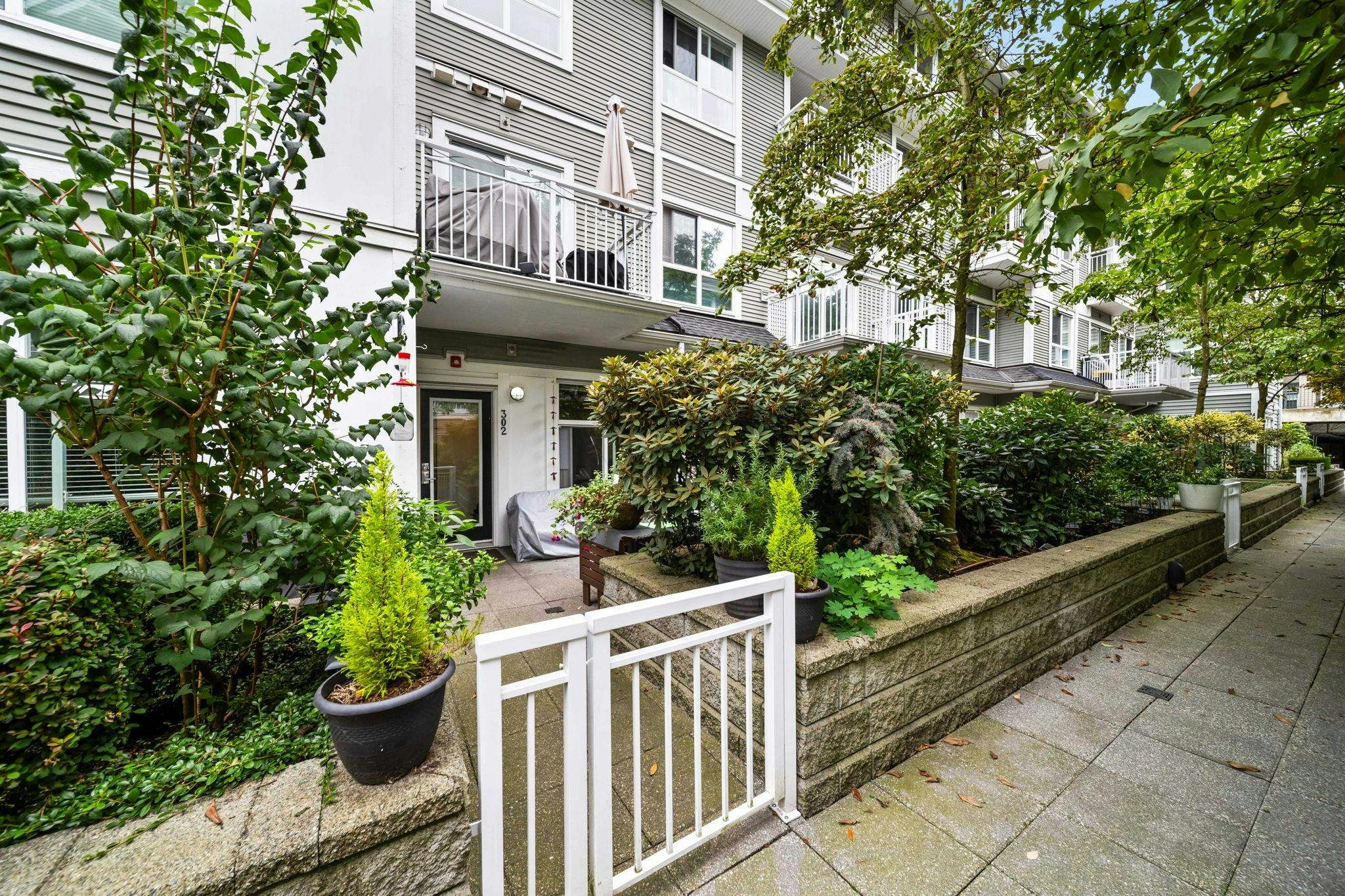 302-618 Langside Avenue, Coquitlam, BC, V3J 0B8 - 37