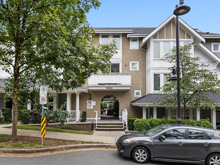 302-618 Langside Avenue, Coquitlam, BC, V3J 0B8