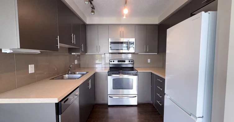 714-9009 Cornerstone Mews, Burnaby, BC, V5A 0B9 - 2