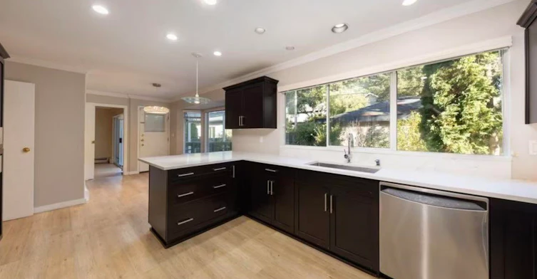 4000 W 33rd Avenue, Vancouver, BC, V6N 2H7 - 3
