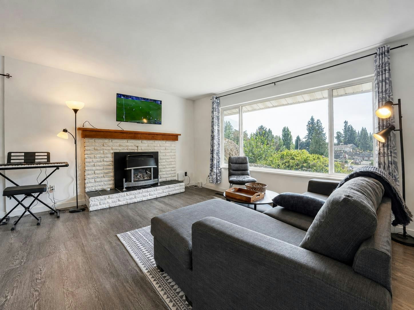 7912 Burdock Street, Mission, BC, V2V 4Y1 - 7